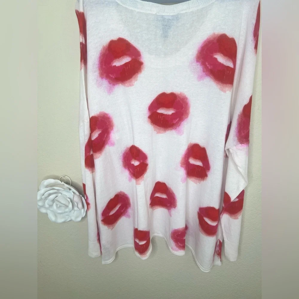 NTM: Lane Bryant Off White, Red & Pink Lipstick Lips Sweater Sz 26/28